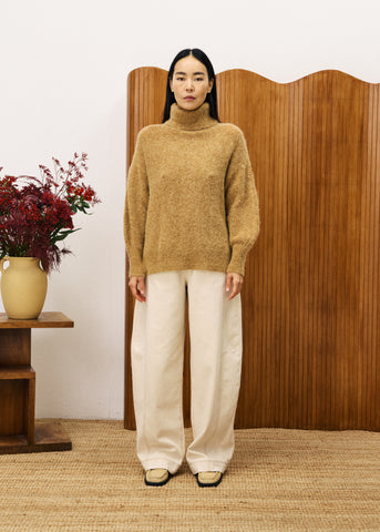 ANGELONIA Camel Sweater