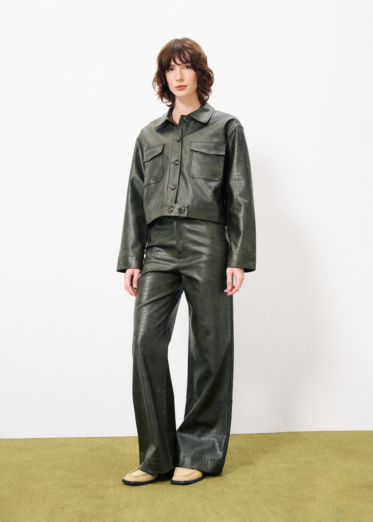 CHERRY KHAKI PANTS –